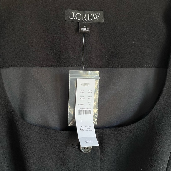 NEW J Crew ‘Scoopneck Vest in Drapey Crepe’ in Black Size 4 $98 Retail - Picture 3 of 11